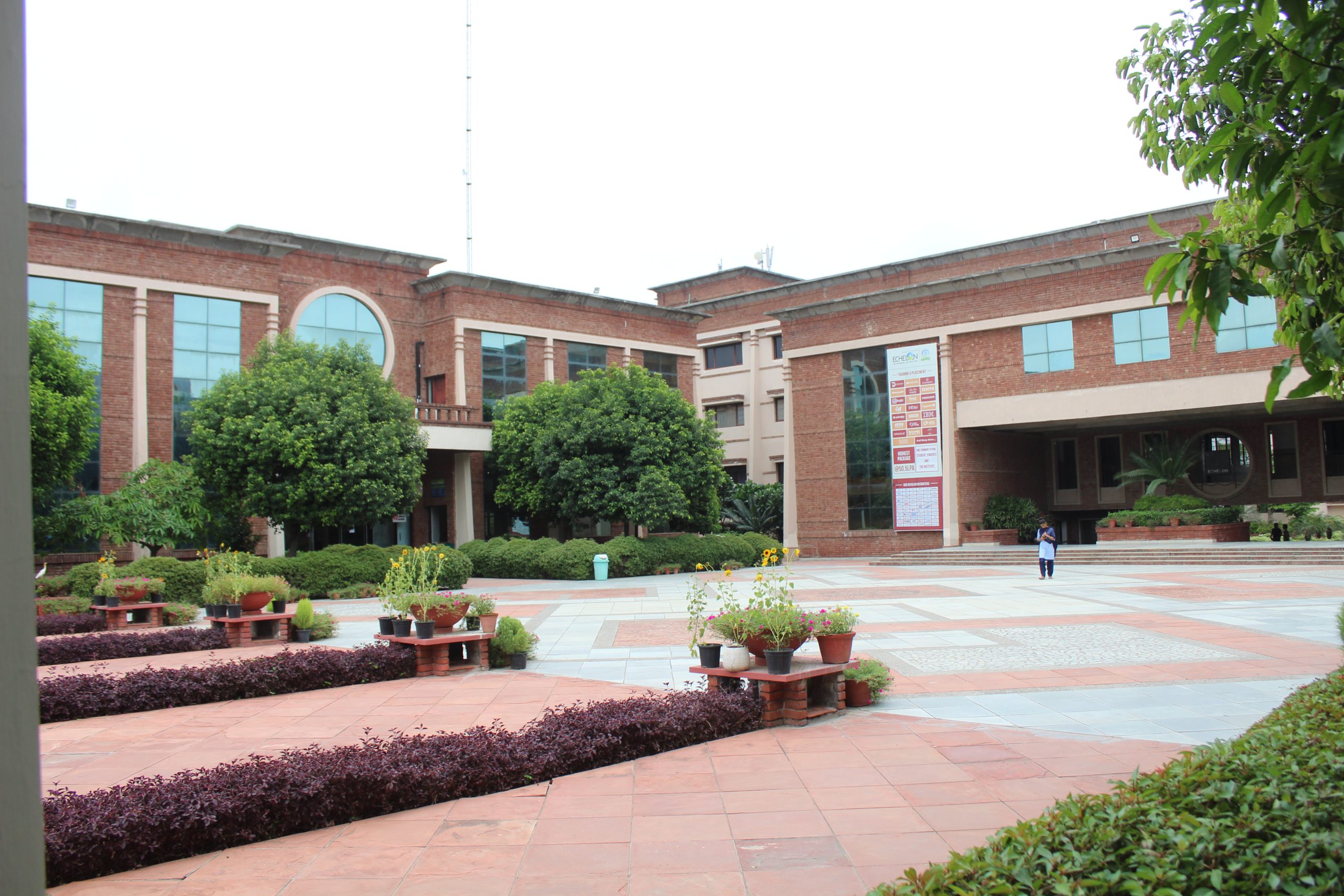 IPU College with AI & ML Specialization Near Rohtak – Echelon Institute of Technology, Faridabad